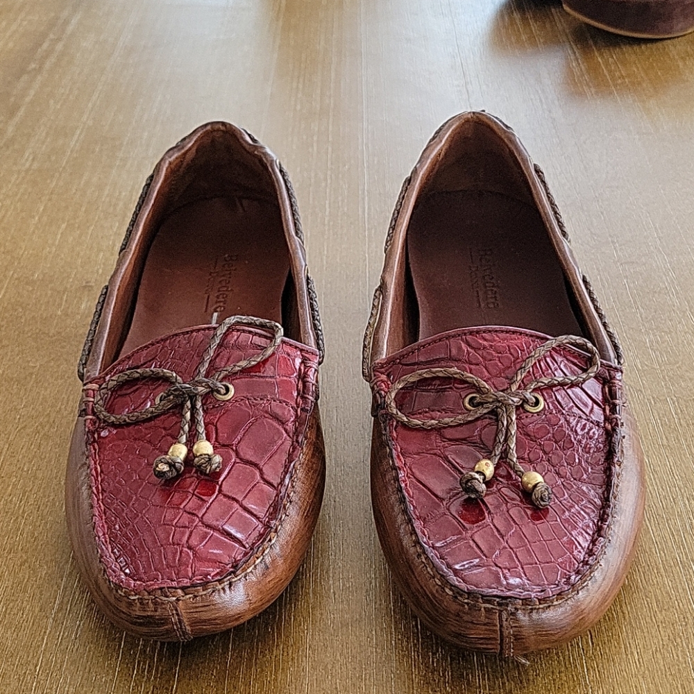 Belvedere Donna leather driving shoes. Never worn